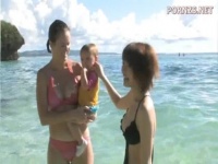 キュートな癒し系グラビアアイドルが南国でセクシーな水着のショットを見せてくれるイメージビデオ