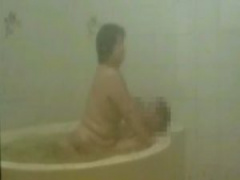個人撮影@五十路 ぽっちゃり豊満熟女のオバサンがお風呂で不倫SEX