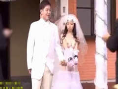 NTR羞恥レイプ 横恋慕弟が兄嫁と乳出しウェディングドレス姿で強制結婚式...