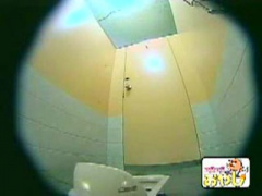 トイレ盗撮 美人な客室乗務員のおしっこ姿を見たくて従業員専用トイレに隠しカメラを設置した結果
