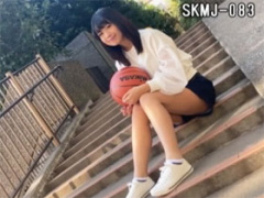 野中萌 18歳 純情娘がセックスの良さを知る為に田舎から上京してAVデビュー!
