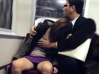 最終電車でハントした爆睡女に挿しちゃえ!