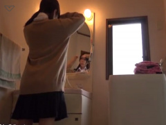 盗撮 JKの妹がお風呂に入る前に脱衣所で服を脱いでいるところを隠し撮り! !