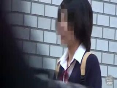 放尿 日本人女性の おしっこ JKが下校途中に野ション
